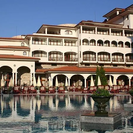 Resort Helena Park 5*