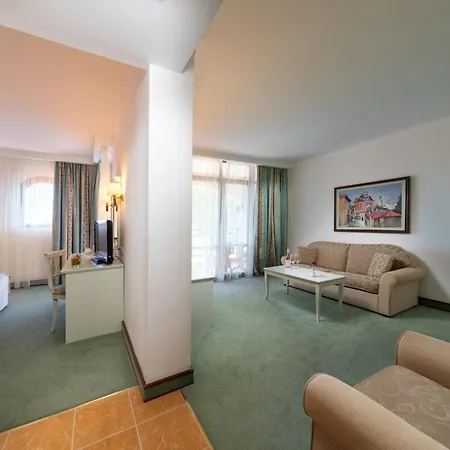 Helena Park Resort 5*